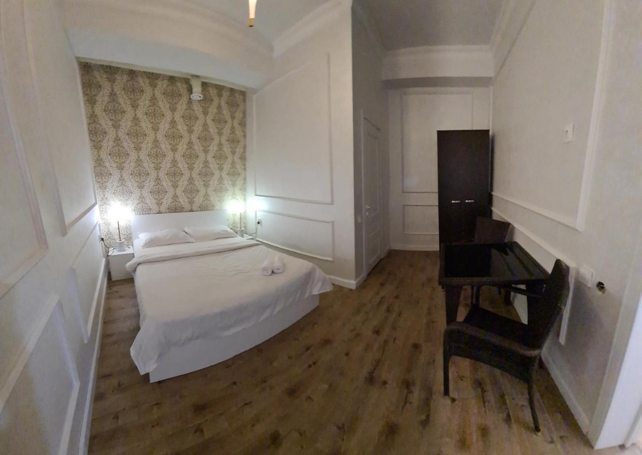 Riverside Boutique Hotel Almaty Extérieur photo